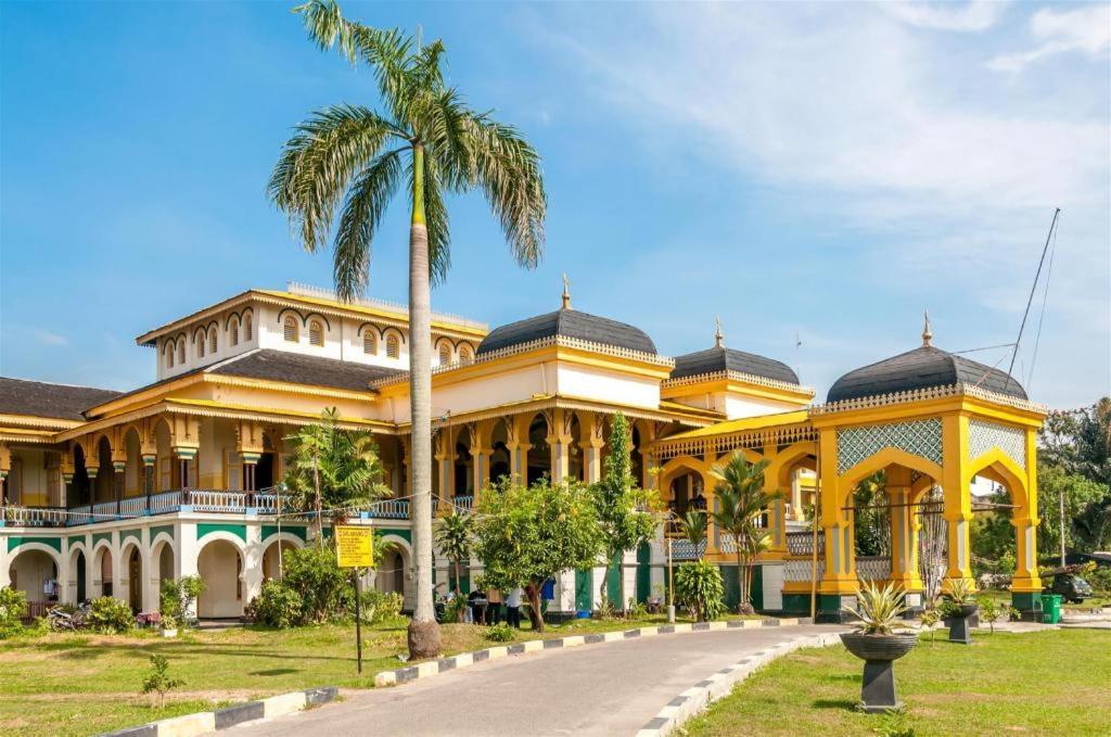 Hotel Grandhika Setiabudi Medan Extérieur photo