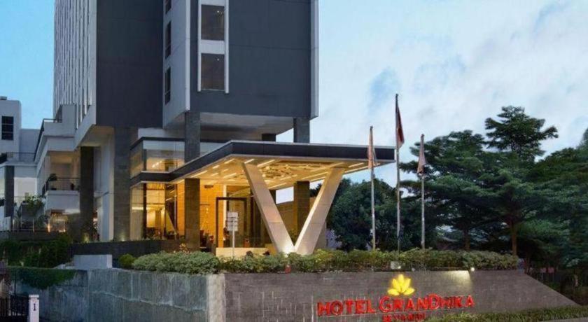 Hotel Grandhika Setiabudi Medan Extérieur photo