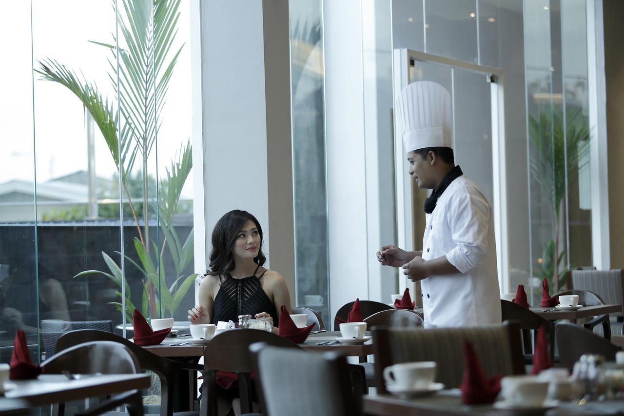 Hotel Grandhika Setiabudi Medan Extérieur photo